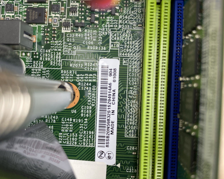 Lenovo ThinkCentre M920s SFF Intel Core i7-8700 3.20GHz 8GB RAM No HDD No OS