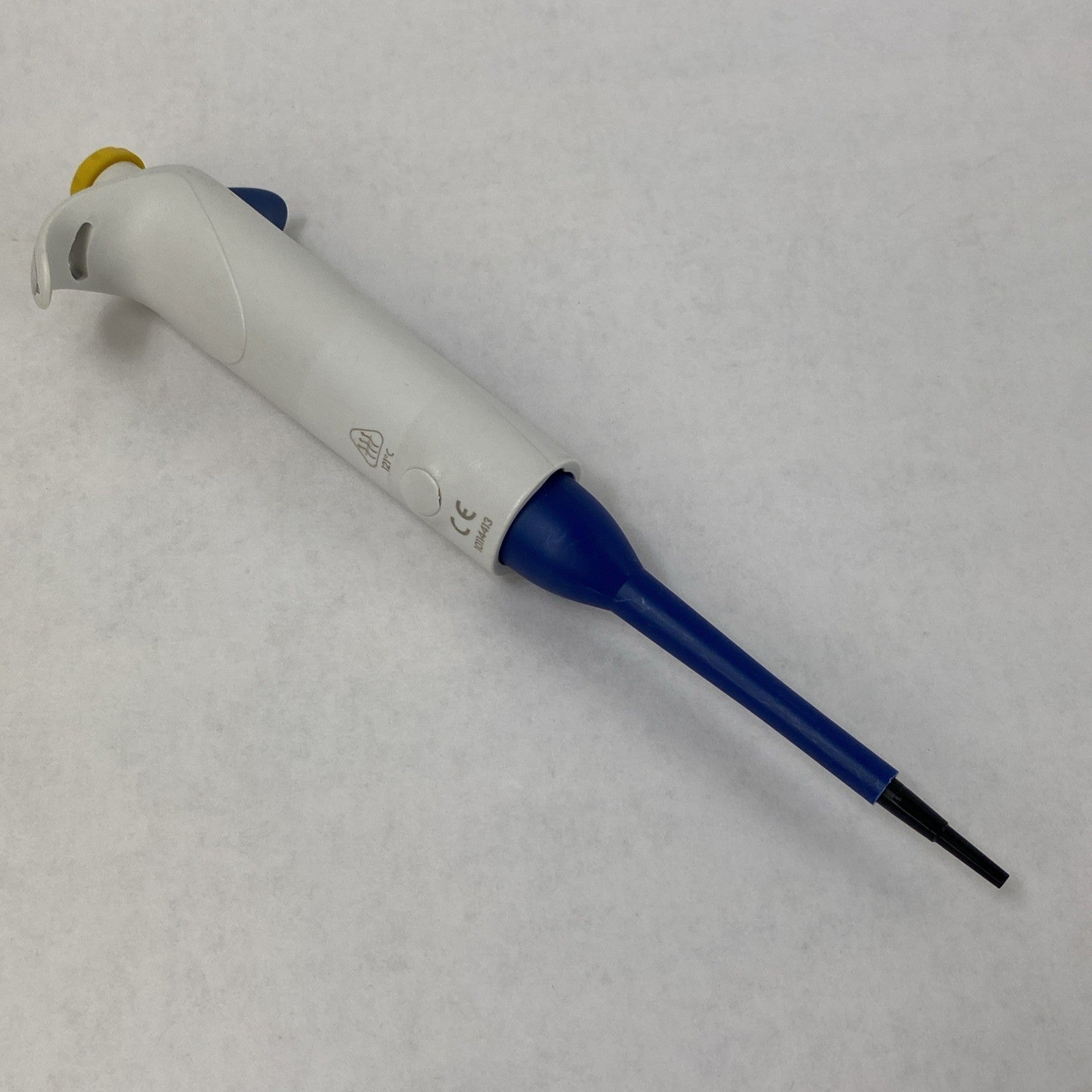 Biohit m20 2-20 µL Single-Channel Handheld Manual Pipette5