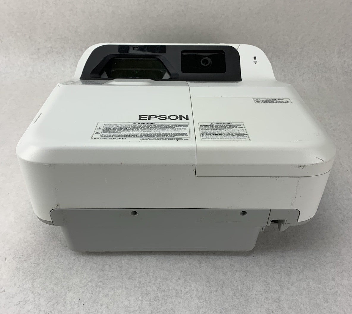 Epson PowerLite 695Wi H740A LCD Lamp Projector 712 Lamp Hours - No Remote1