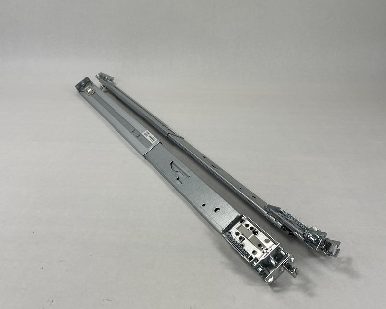 IBM 69Y5022 69Y5021 Server Rail Kit L & R
