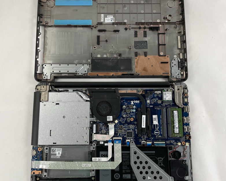 Dell Inspiron 5567 15.6" i5-7200U 2.50 GHz 8 GB RAM No SSD/OS/AC