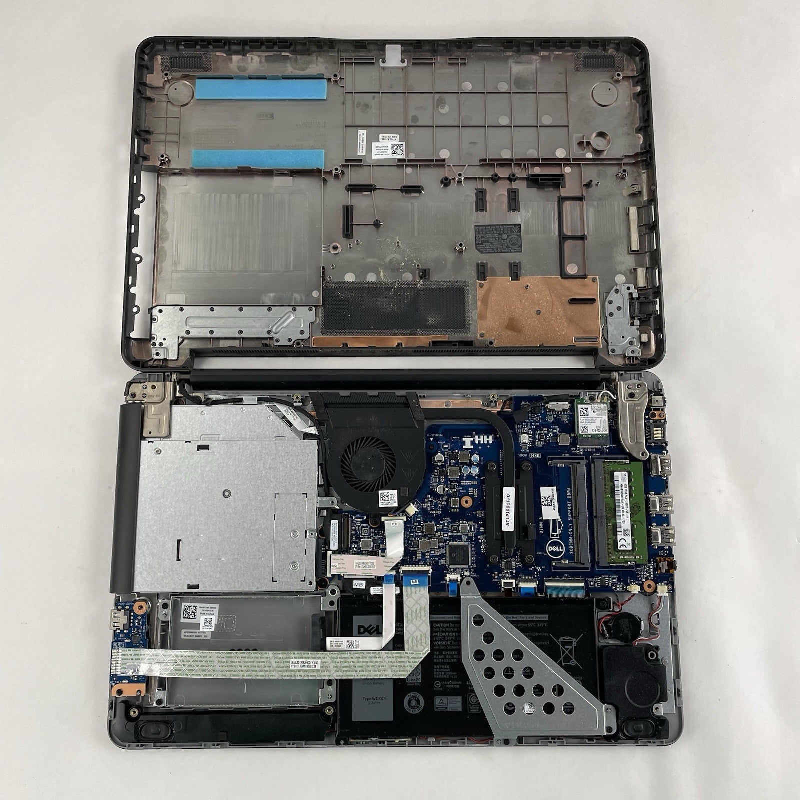 Dell Inspiron 5567 15.6" i5-7200U 2.50 GHz 8 GB RAM No SSD/OS/AC16