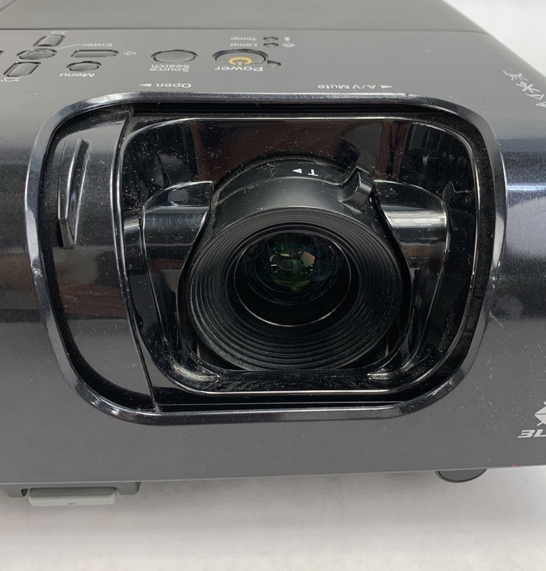 Epson EMP-X5 PowerLite 77c LCD Lamp Projector 1187 Lamp Hours No Remote2