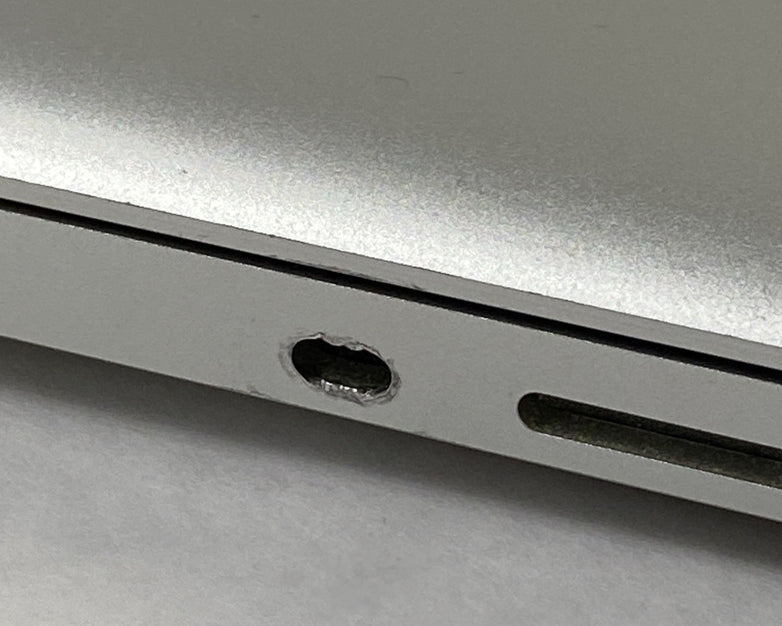 Apple MacBook Pro A1286 2009 15" Core 2 Duo 4GB RAM 320GB HDD - Service Battery