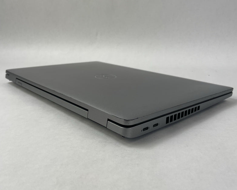 Dell Latitude 5520 15.6" i5-1135G7 2.40 GHz 8 GB RAM No SSD/OS/AC/Batt - Worn