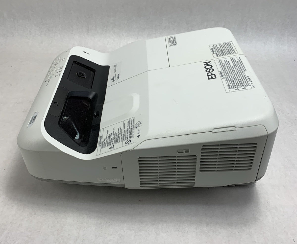 Epson PowerLite 695Wi H740A LCD Lamp Projector 4643 Lamp Hours - No Remote4