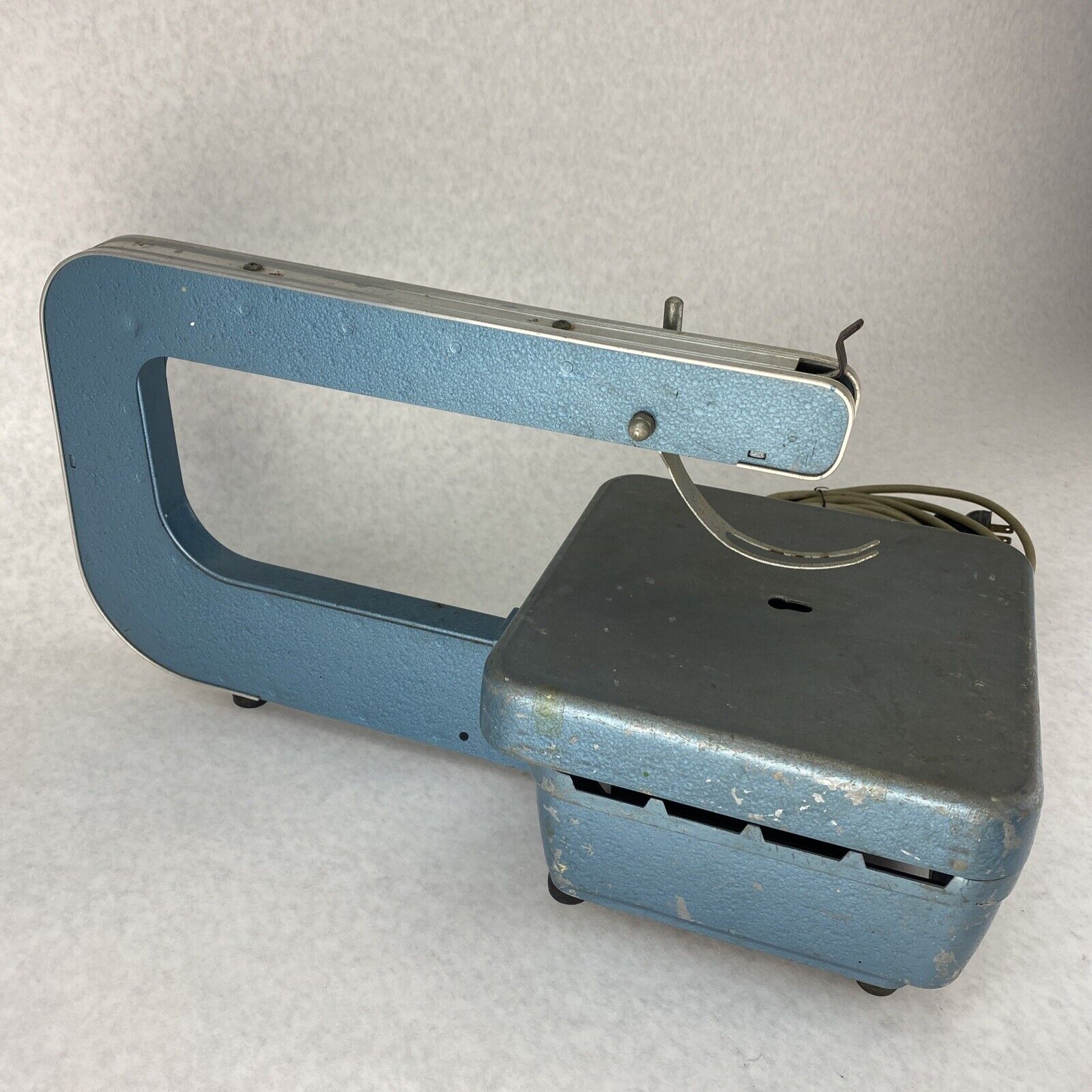 Vintage Sears Roebuck & Co. Self-powered Jig Saw Model 110.27081