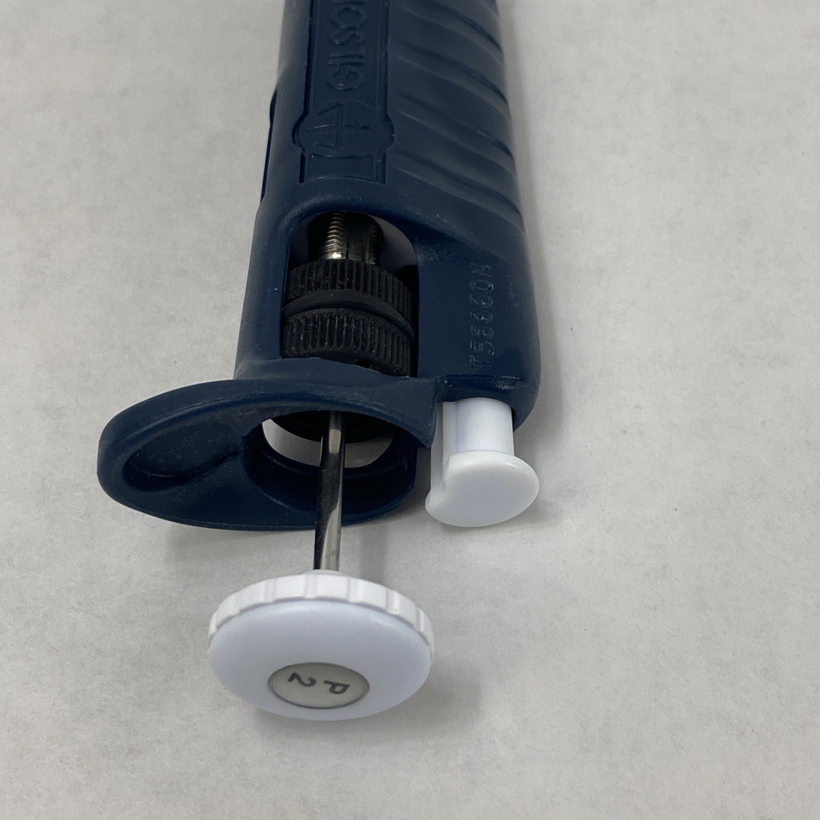 Gilson Pipetman P2 0.2-2 µL Single Channel Handheld Manual Pipette5