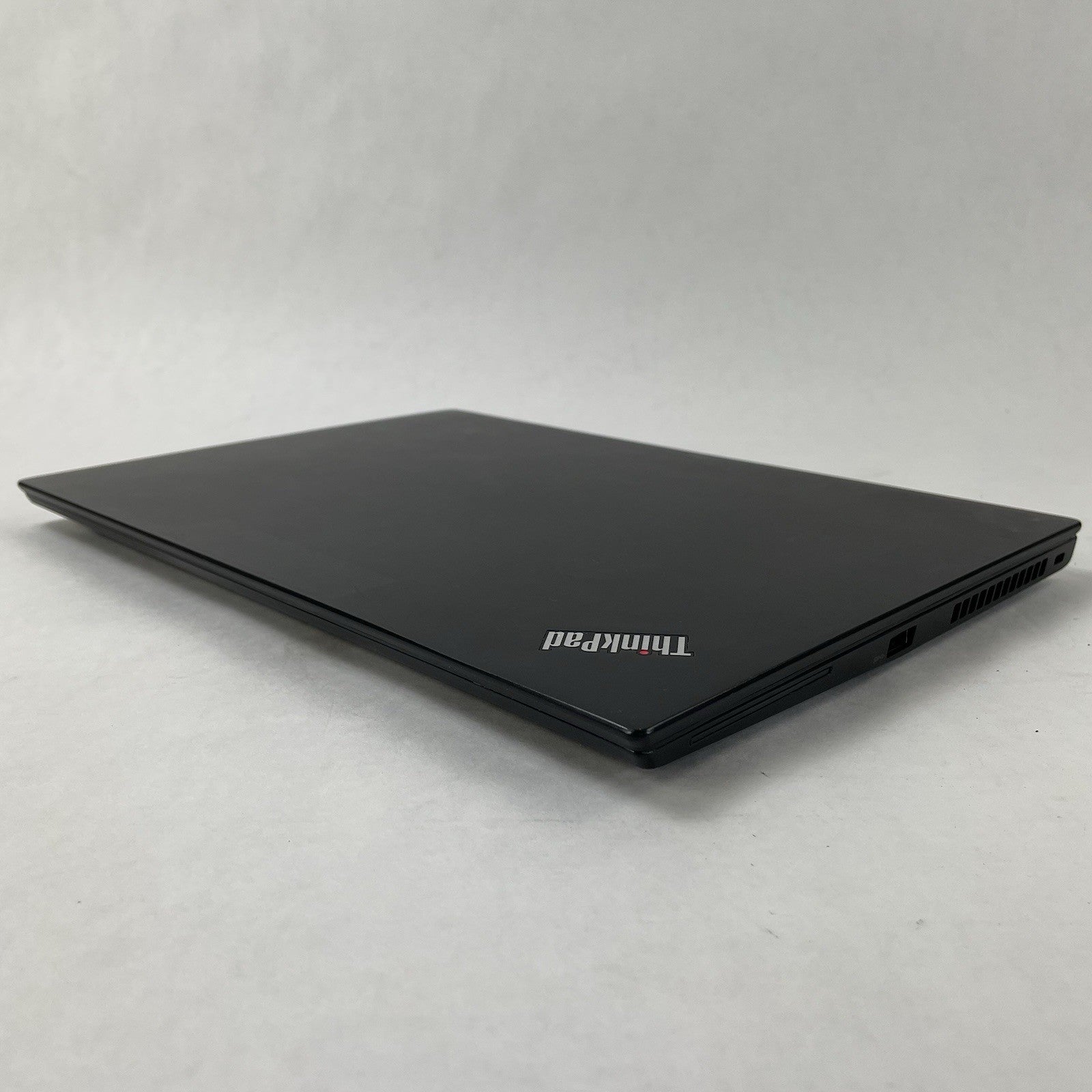 Lenovo ThinkPad T480s 14" i7-8650U 1.90 GHz 8 GB RAM No SSD/OS/AC8