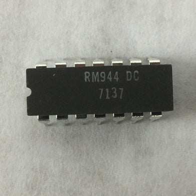 RM944 DC Integrated Circuit  14 Pin  Lot of 15