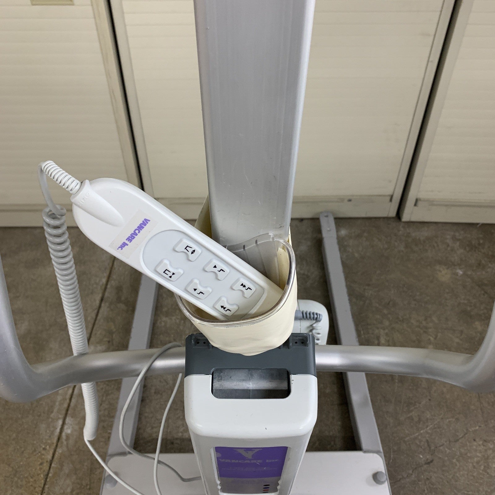 Vancare Inc Van-GO Lift Patient Positioner Powers On w/ Battery