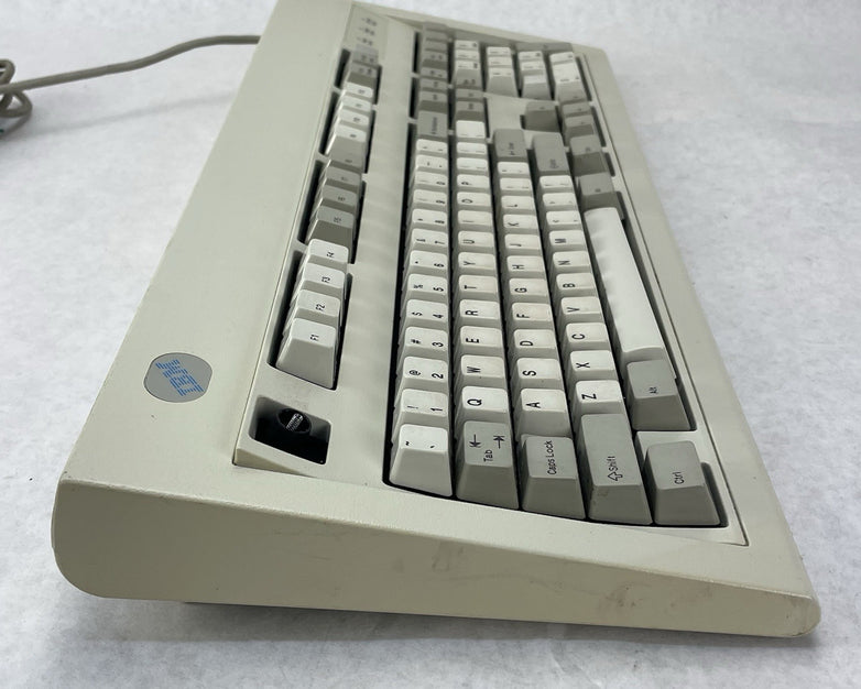 1995 IBM Model M Clicky Mechanical Keyboard 92G7453 Parts Broken Spacebar