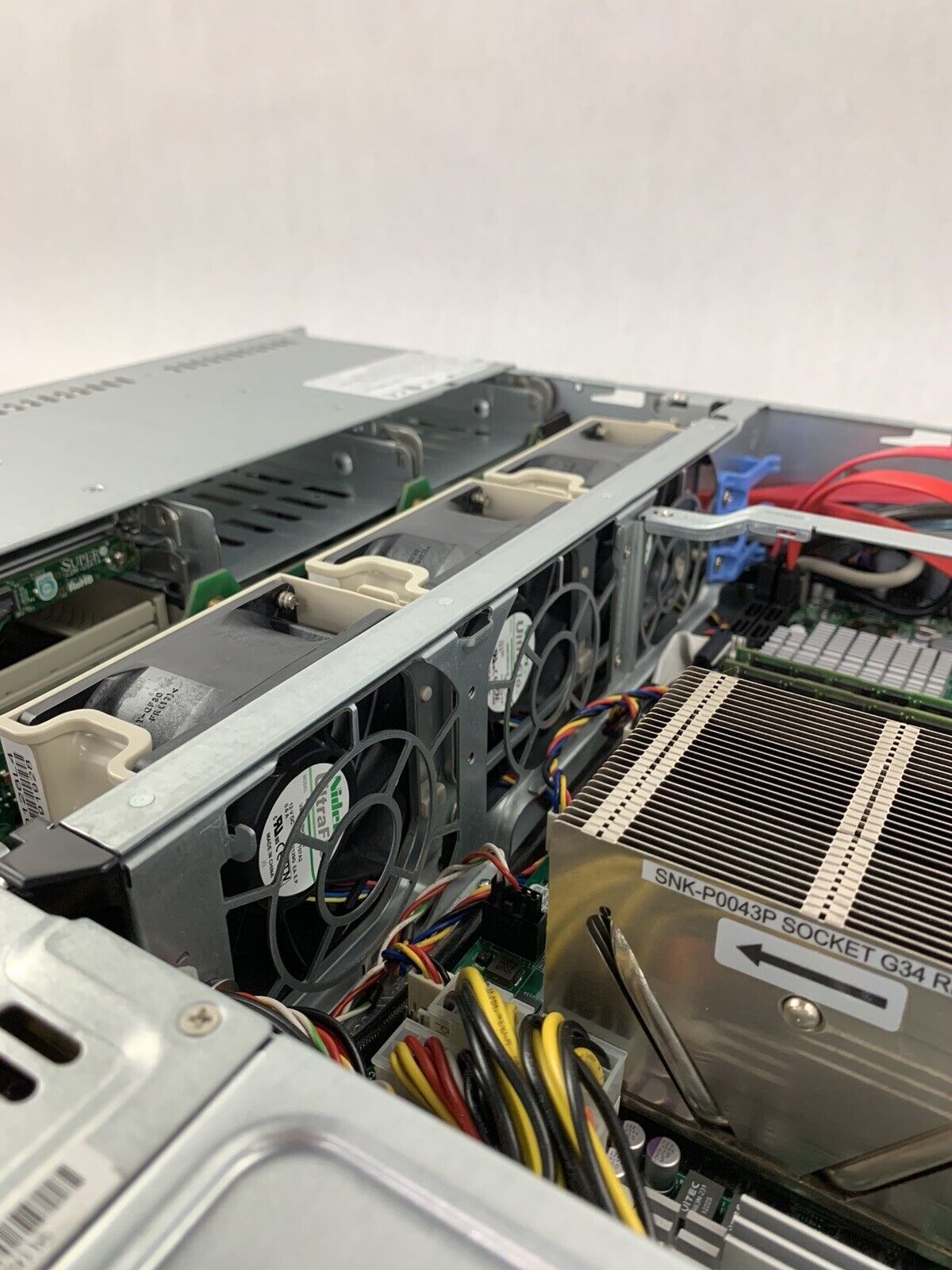 SuperMicro CSE-825-7 2x 12-Core AMD Opteron 6168 1.9 GHz 128 GB RAM No HDD No OS