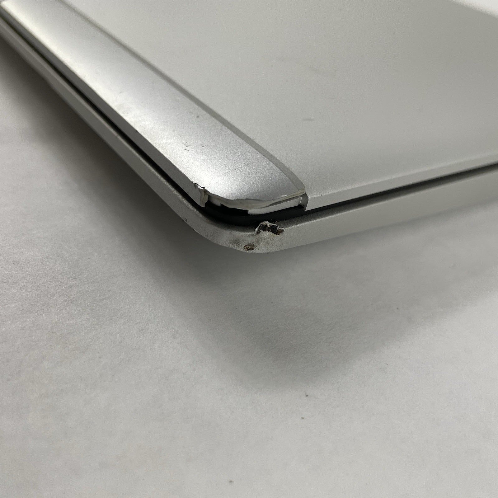 HP EliteBook 850 G6 15.6" i5-8365U 1.60 GHz 8 GB RAM No SSD/OS/AC - Corner3