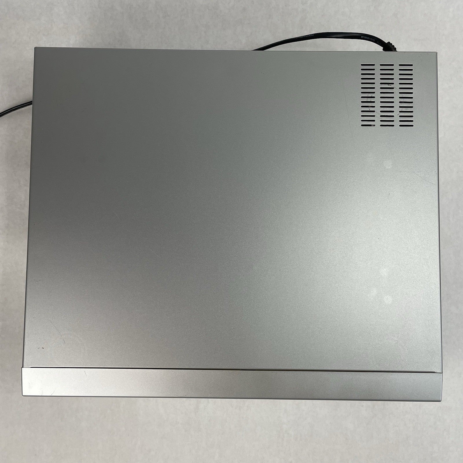 Polaroid DVC-2000 4 Head Hi-Fi Stereo VCR DVD Player For Parts