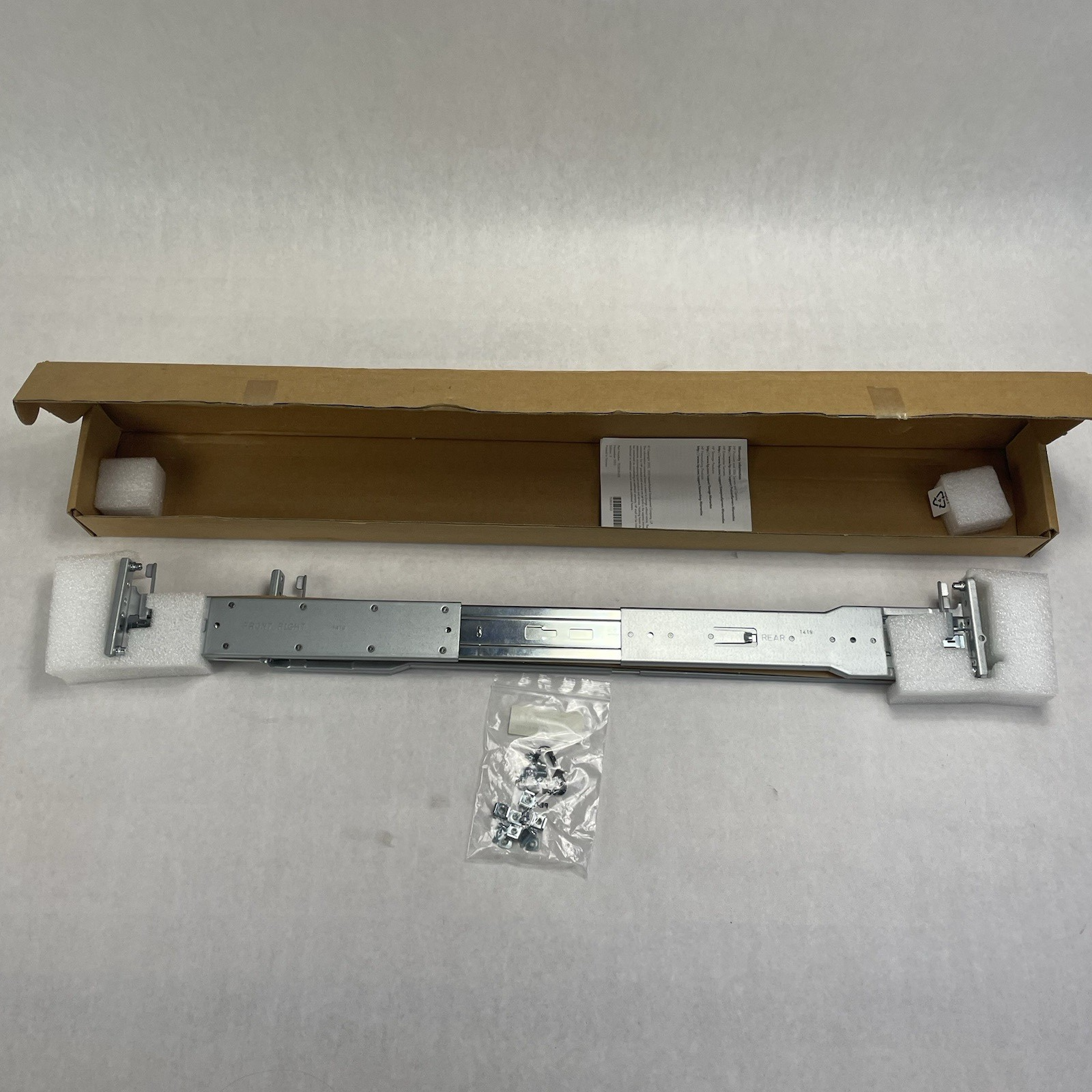Hp 737412-001  Rack Rail Kit  Gen 8 for HP Proliant