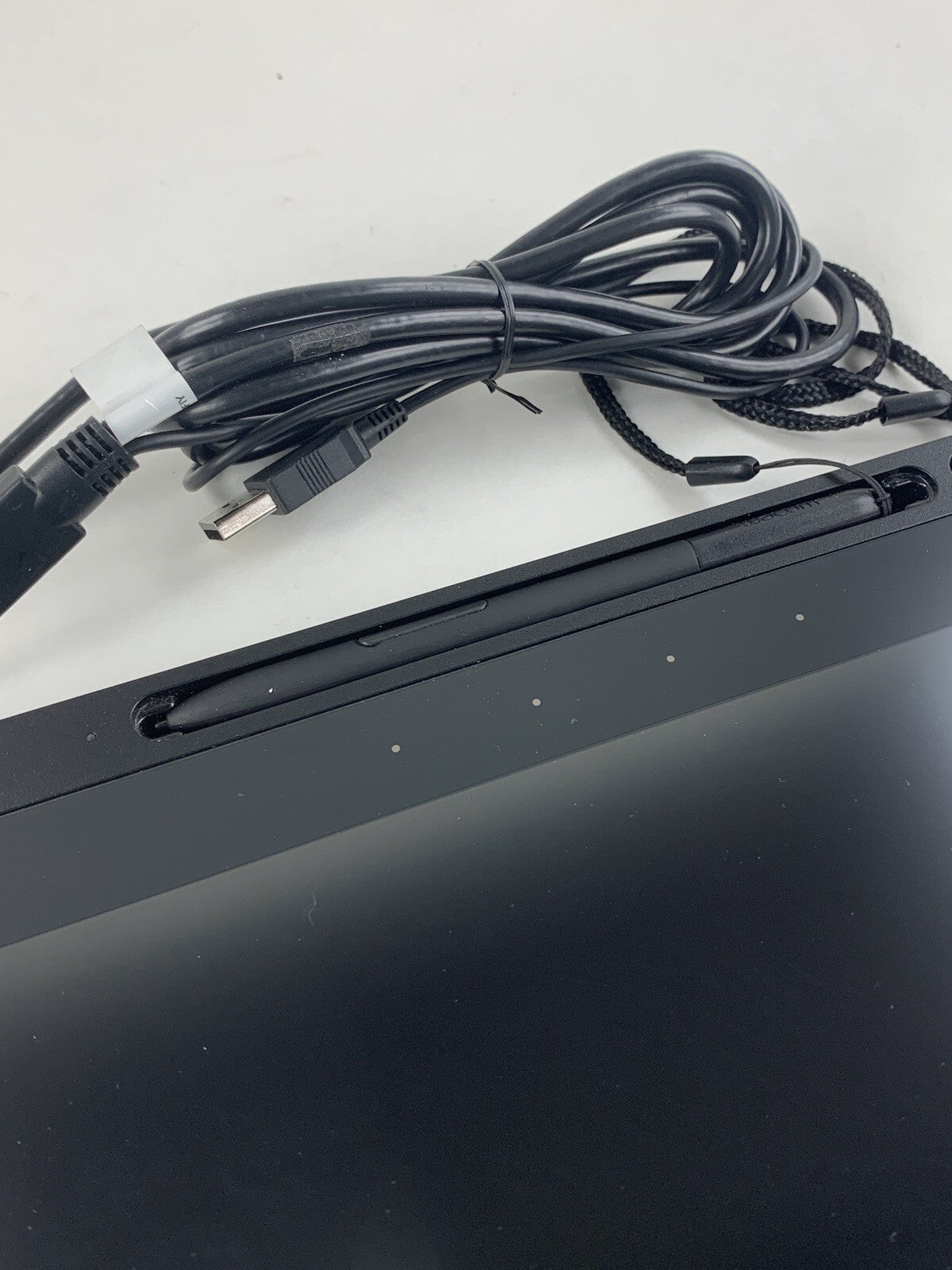 Wacom DTU-1141B 10.1" Full HD Digitizer Interactive Pen Display Tested W/ Stylus
