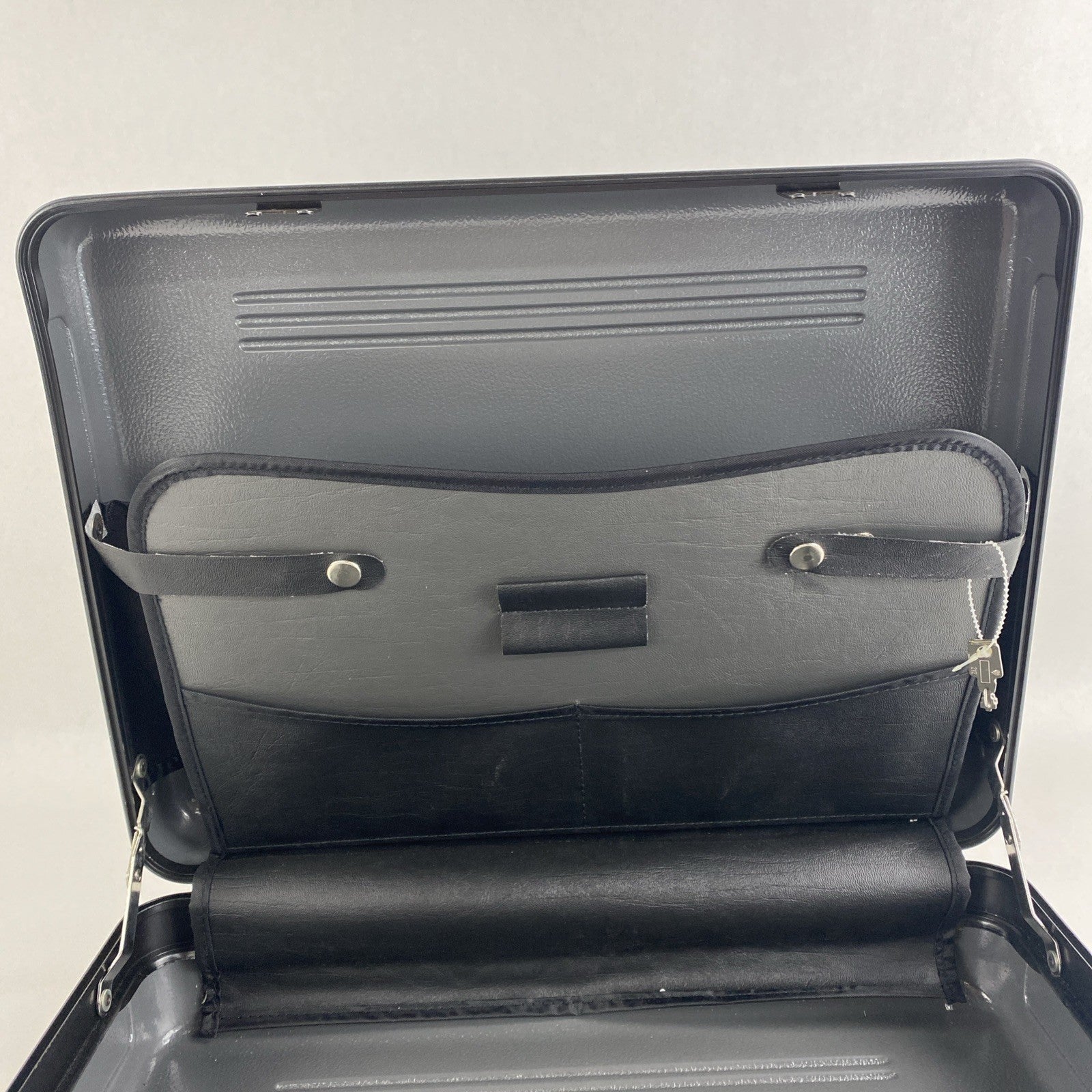 Unbranded Hardshell Breif Case 2 Keys 17.5"L  5.5"W 14"H4