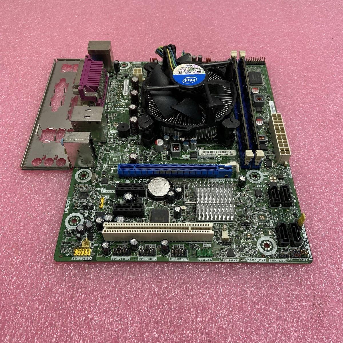 Intel DH61CR Motherboard Intel Pentium G840 2.8GHz 4GB RAM w/IO Shield1