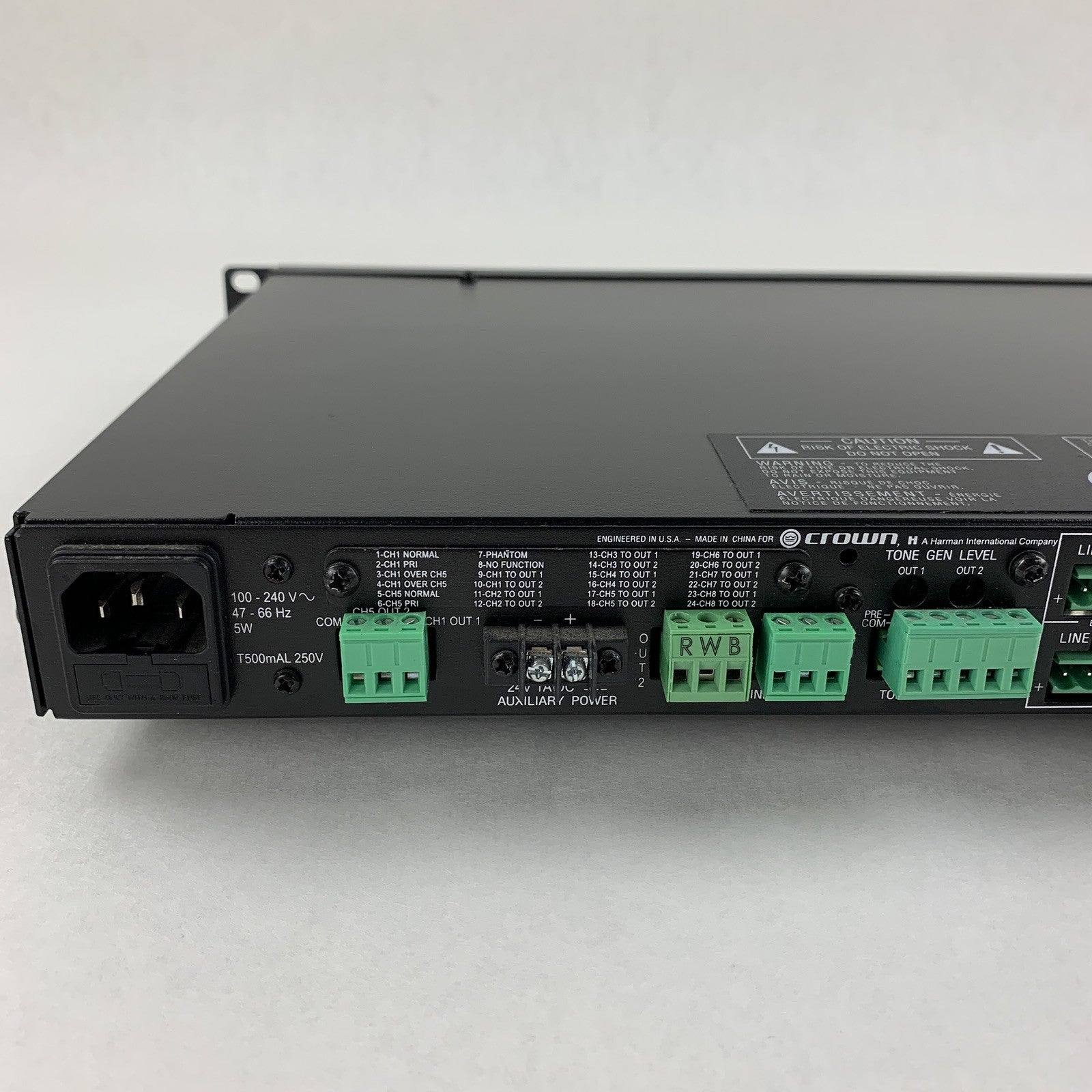 Crown 28M Eight Input Two Output Pre-Amplifier Mixer Tested