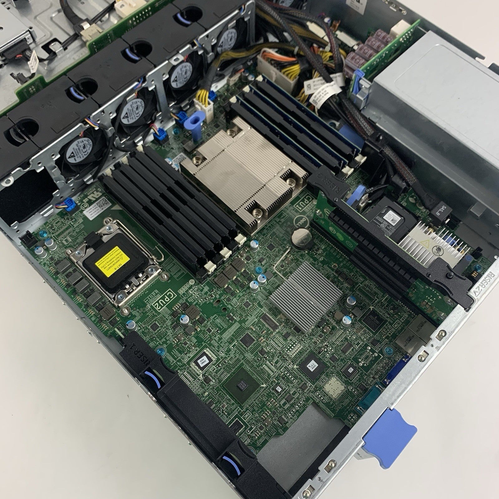 Dell OEMR XL R520 Server 1x E5-2407 2.20 GHz 12 GB RAM No HDD No OS No PSUs11