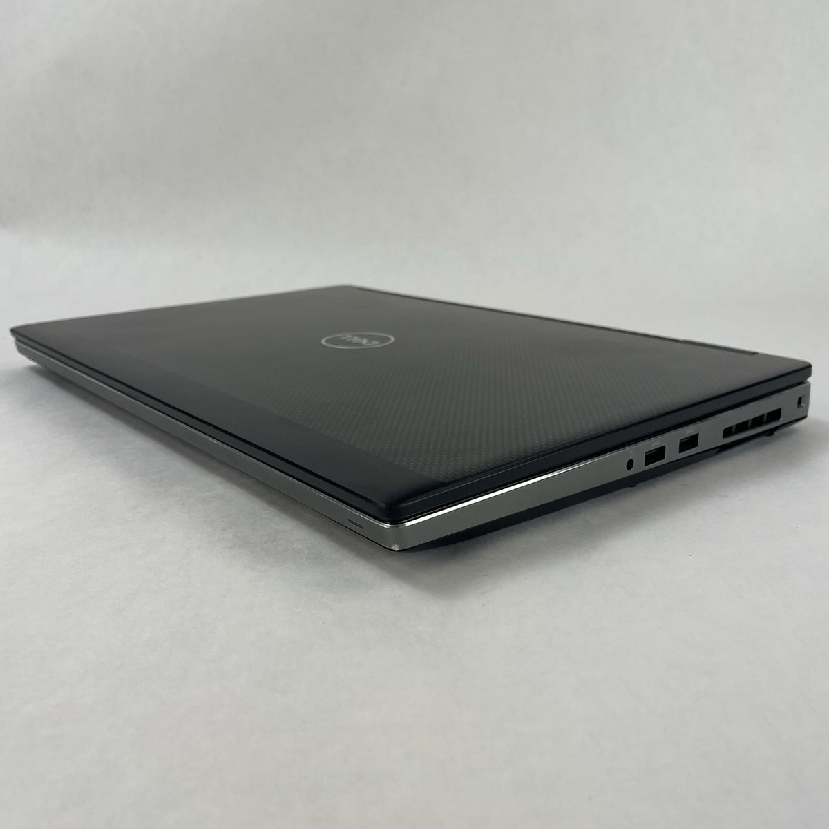 Dell Precision 7530 15.6" i7-8850H 2.60 GHz 16 GB RAM No SSD/OS/AC - READ10