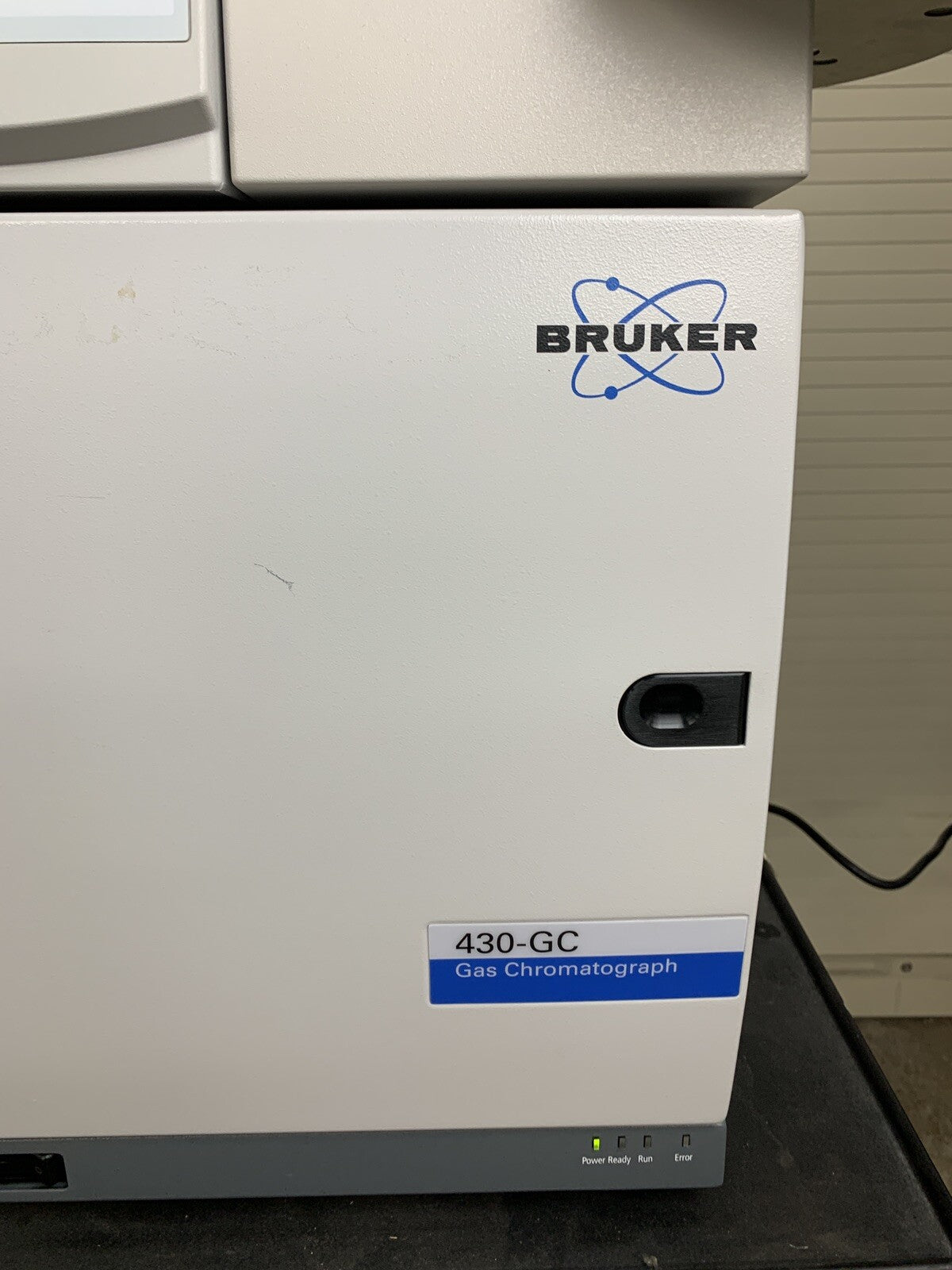 Bruker 430-GC Gas Chromatograph w/ Varian CP8400 Autosampler Powers Tested