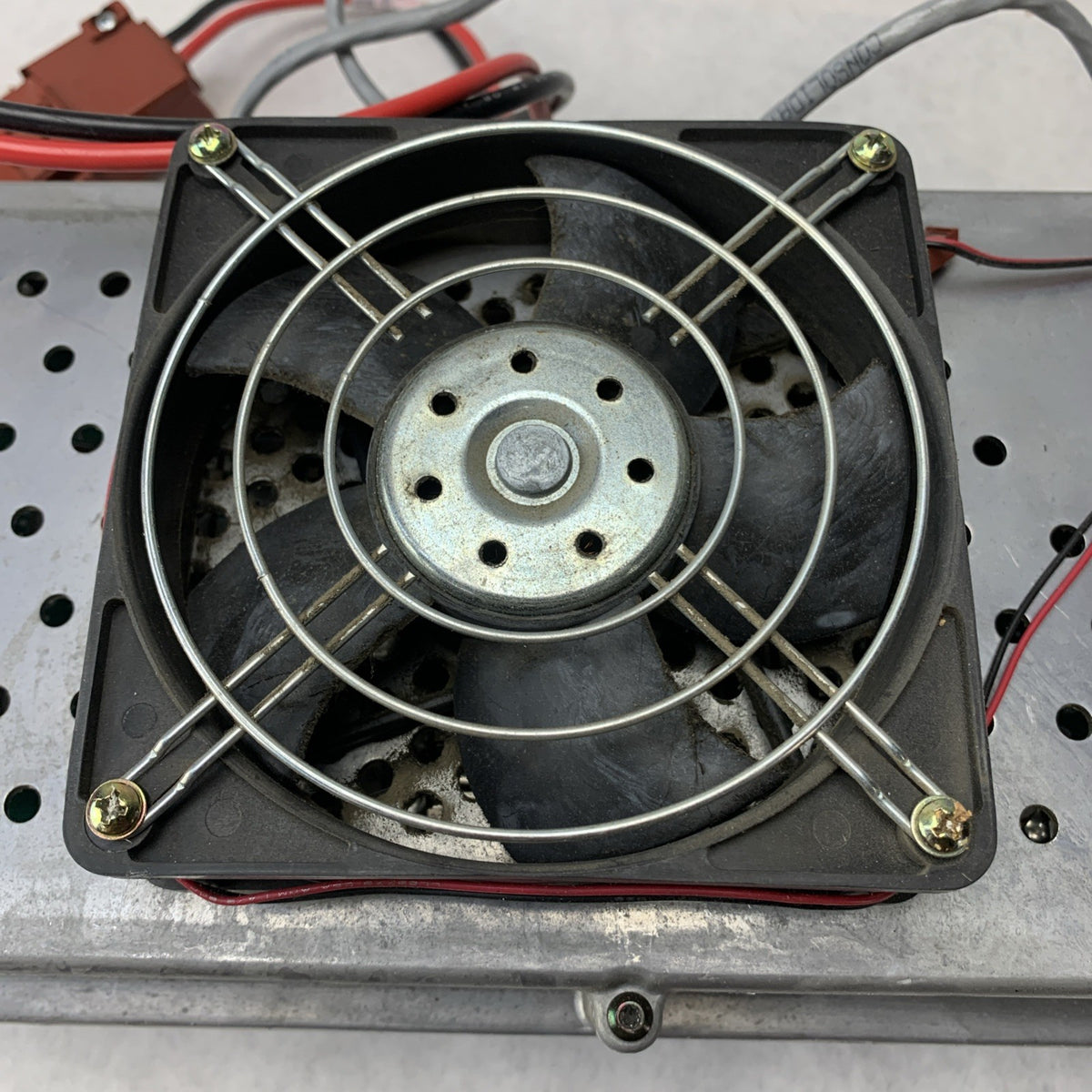 GE Harris Ericsson MASTR III 110W UHF Amplifier Module 19D902797G34