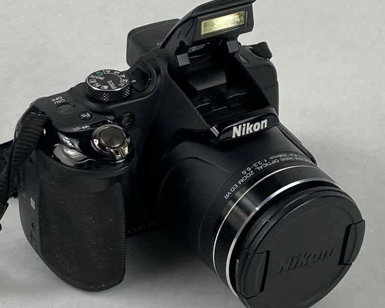 Nikon Coolpix P610 Digital Camera Black w/ Battery - READ
