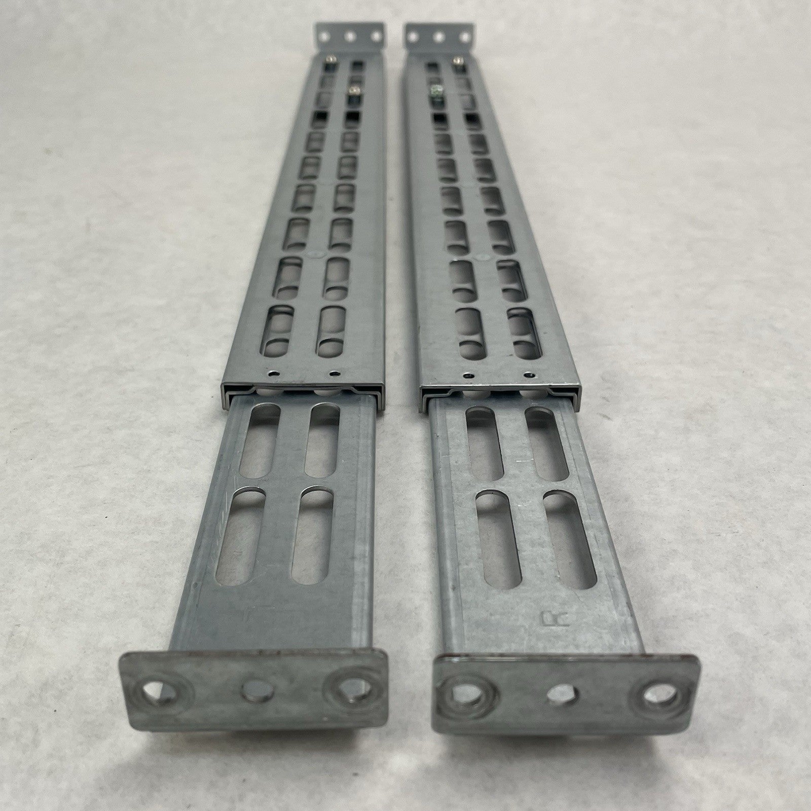 Dell SonicWall 1U Rack Mount Rails 411-000238-50 411-000241-504