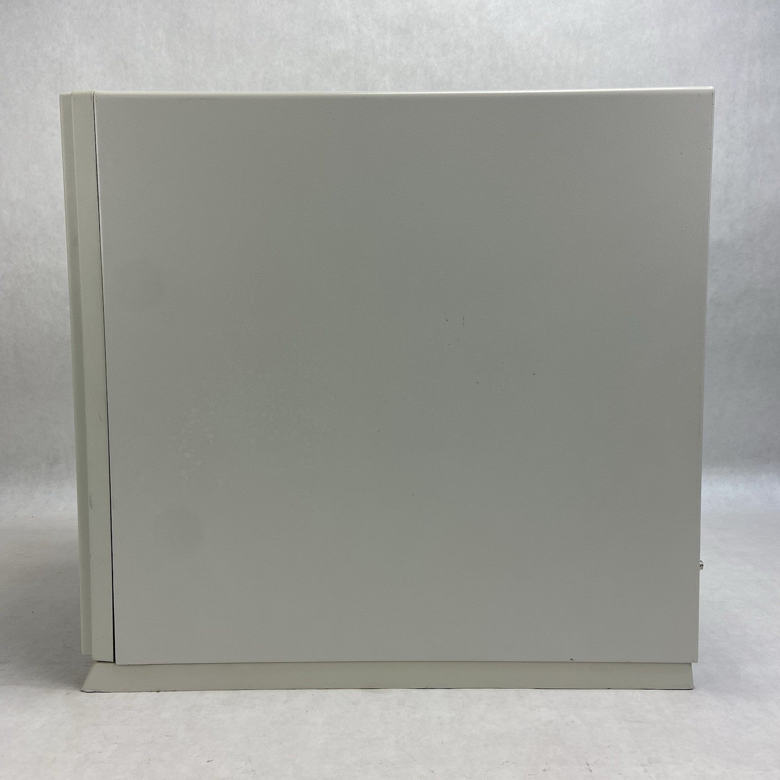 Vintage Inter-Tel Beige Mid Tower Computer Case AGI HP-P3507F5W 350W PSU3