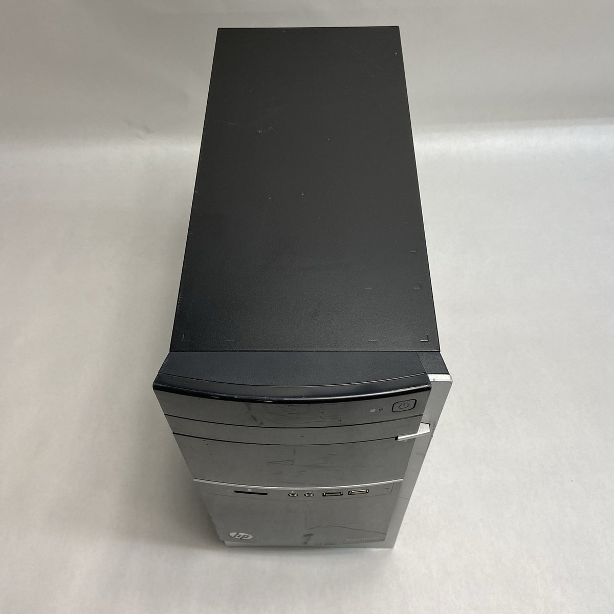 HP Pavilion 500-424 MT AMD A8-6410 2GHz 8GB RAM No AC/HDD/OS2