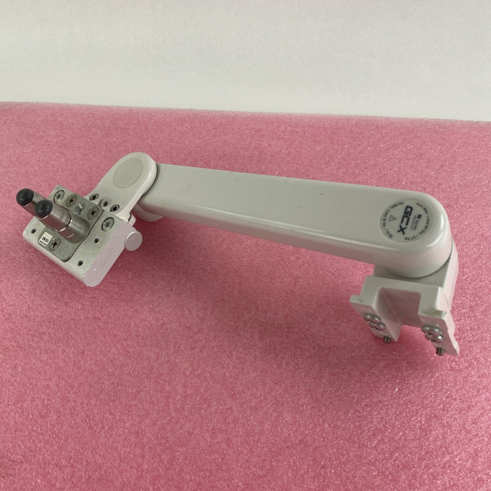 GCX WMM-0001-01B M-Series Tilt Pivot Arm Max Load 60lb 0