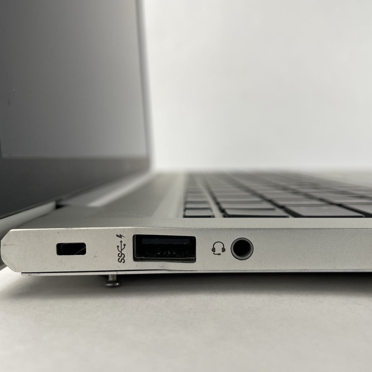 HP EliteBook 850 G8 15.6" i5-1145G7 2.60 GHz 16 GB RAM No SSD/OS/AC/Batt-READ5