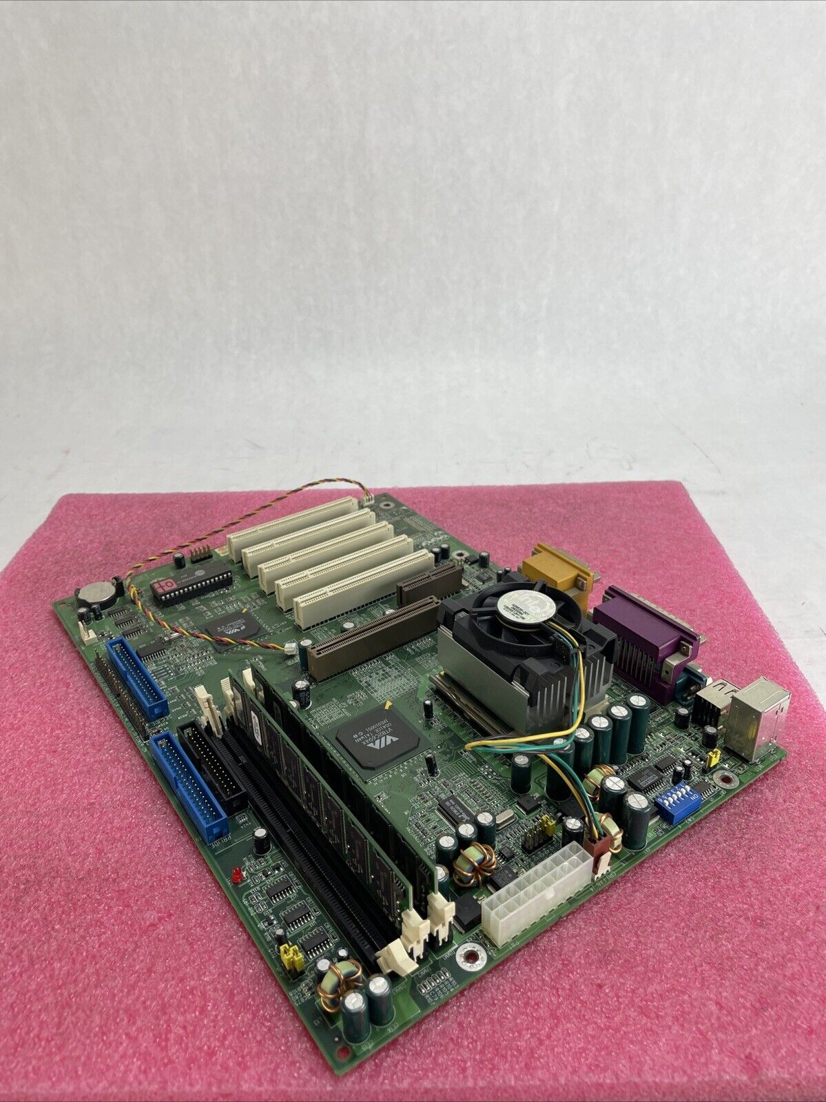 Epox EP-3VCA2+ Motherboard Intel Celeron 800MHz 256MB RAM