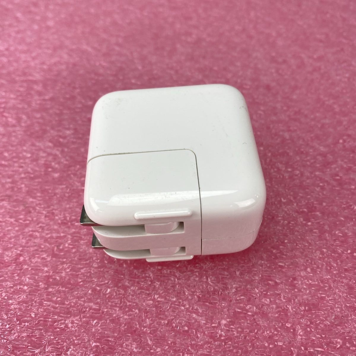 Apple A1401 12W USB AC Adapters - Lot of 103