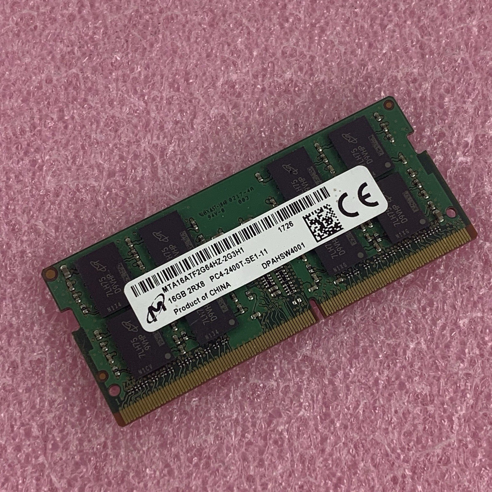 Micron MTA16ATF2G64HZ-2G3H1 16 GB DDR4 2400MHz PC4-19200 260-Pin Laptop RAM0