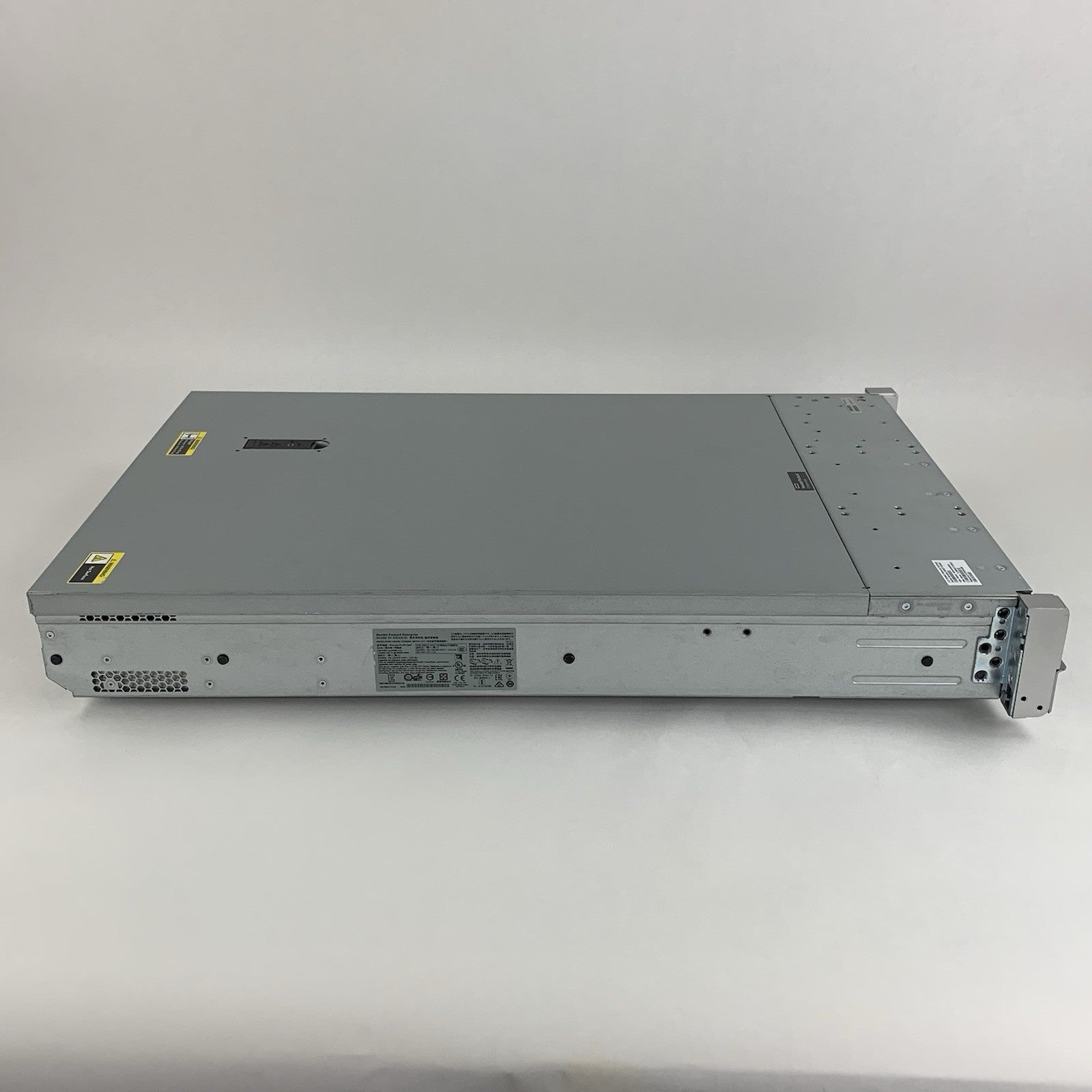 HP ProLiant DL380 Gen 9 1x Xeon E5-2640v4 2.4 GHz 16 GB Ram No HDD No OS No PSUs5