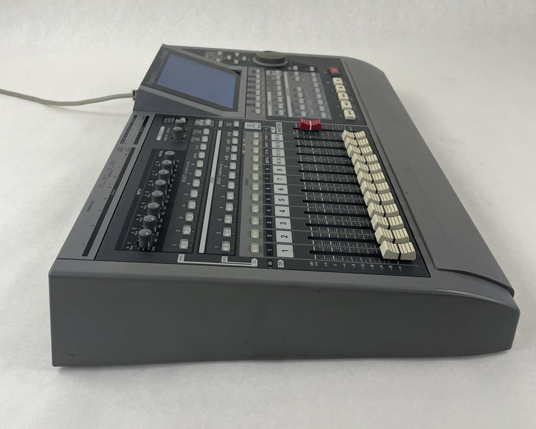Roland VS-1680 24 bit Digital Studio Workstation Tested For Parts No Power Cord