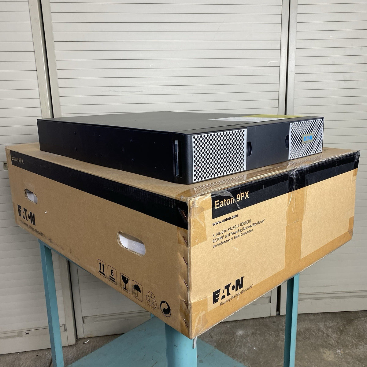 Eaton 9PXEB 9PX 72V Rack/Tower Extended Battery Module EBM 9PX Exp: 8/236
