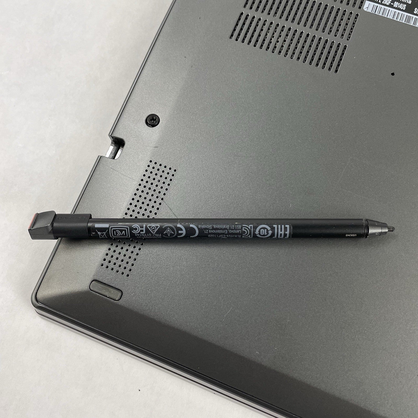 Lenovo ThinkPad X1 Yoga 4Gen 14" i5-8265U 1.60 GHz 16 GB RAM No SSD/OS/AC15