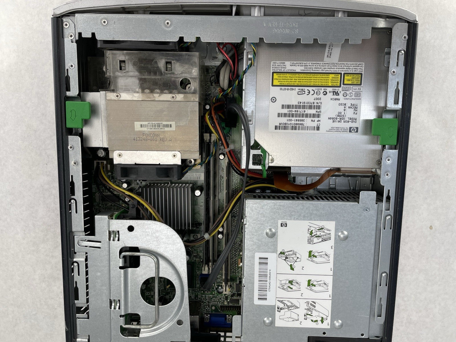 HP Compaq DC 7700 Ultra Slim Pemium D 3.4 GHz 3 GB Ram CD/DVD No HDD No OSS