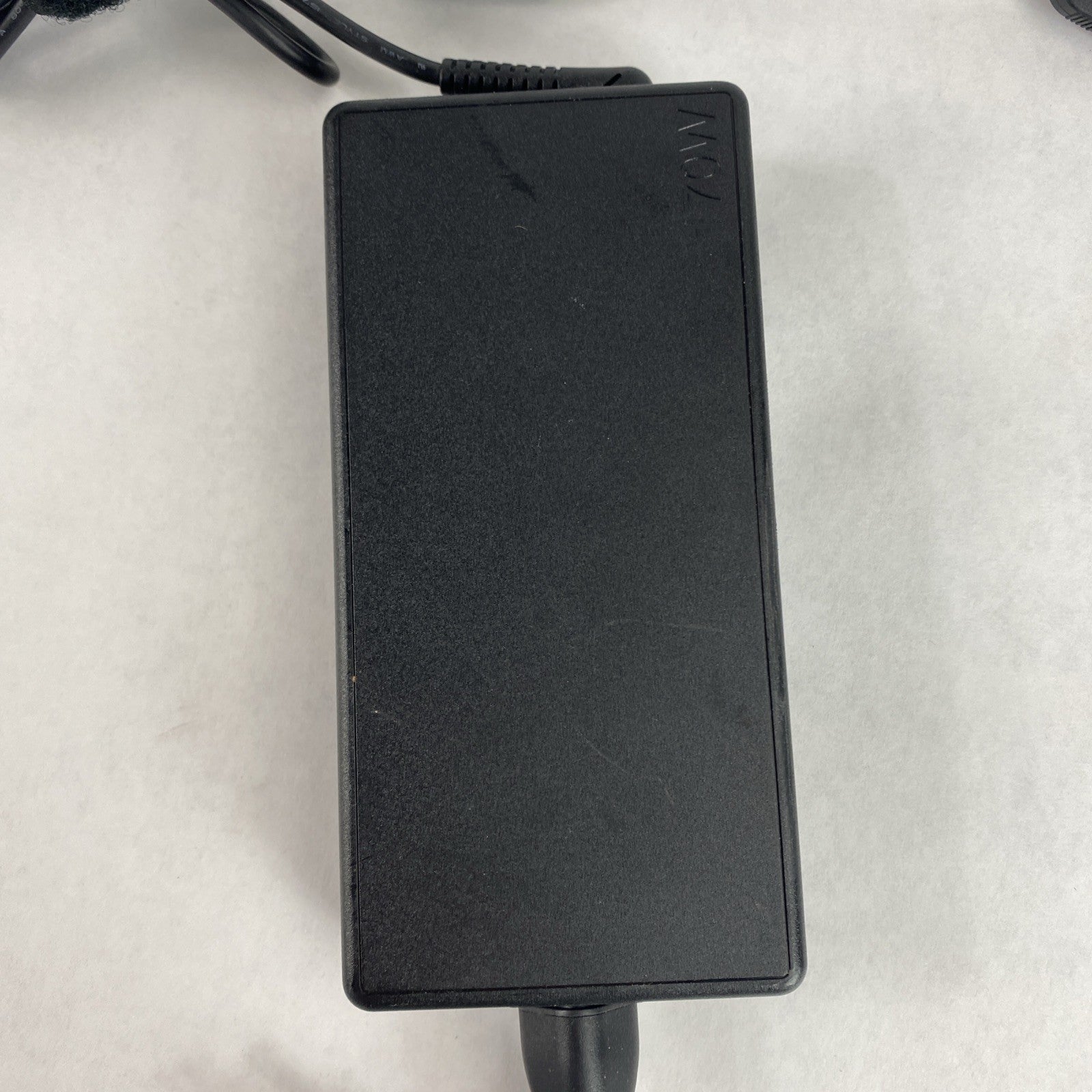 Lenovo ADP-170CB B 170W 240V 2.5A Yellow Tip AC Adapter Lot of 22