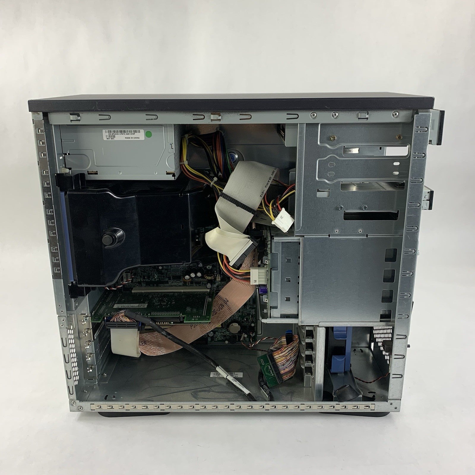 Dell PowerEdge 700 Tower Server 1x Pentium 4 2.8 GHz 2 GB Ram No OS No HDD11