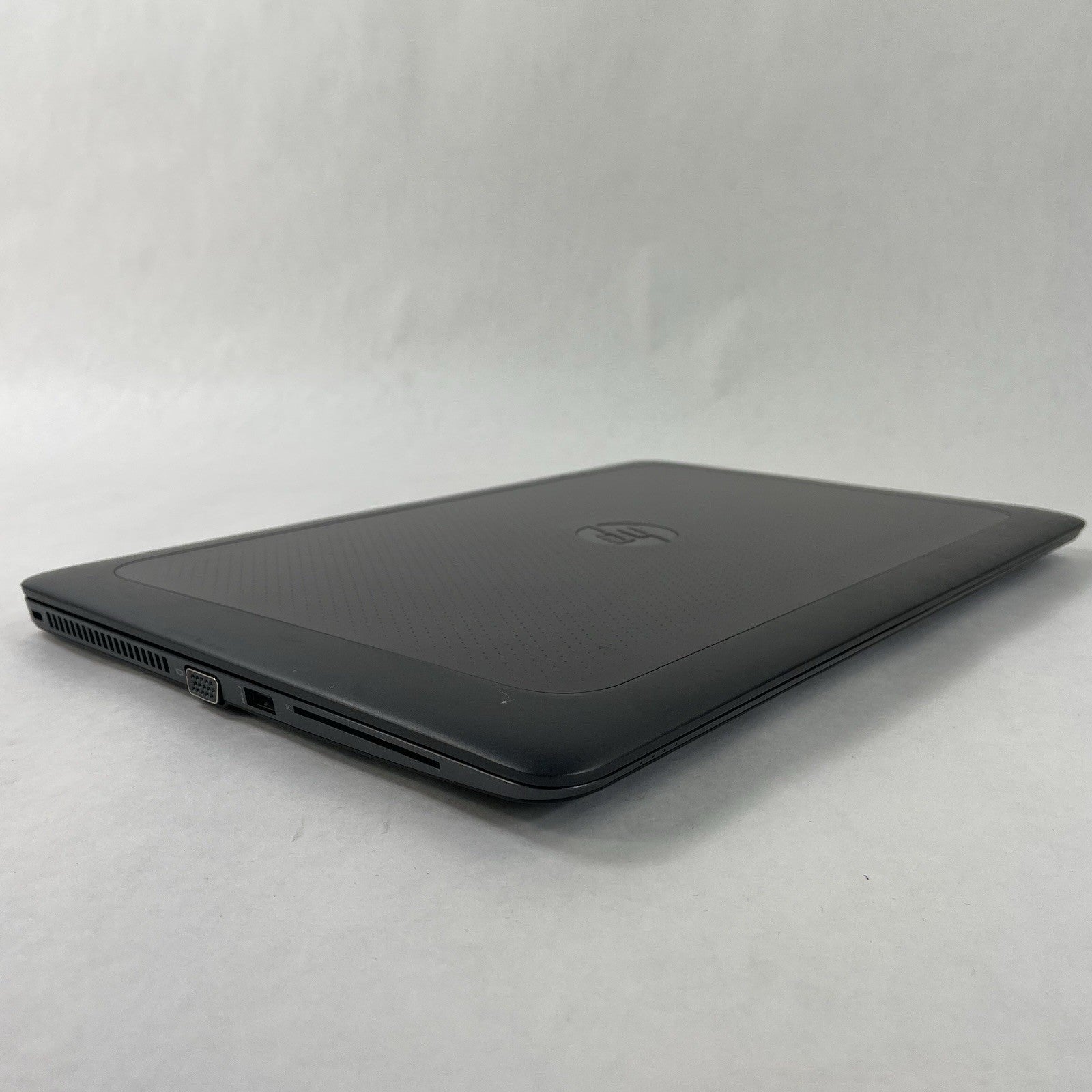 HP ZBook 15U G3 15.6" i5-6200U 2.30 GHz 8 GB RAM No SSD/OS/AC/Battery10