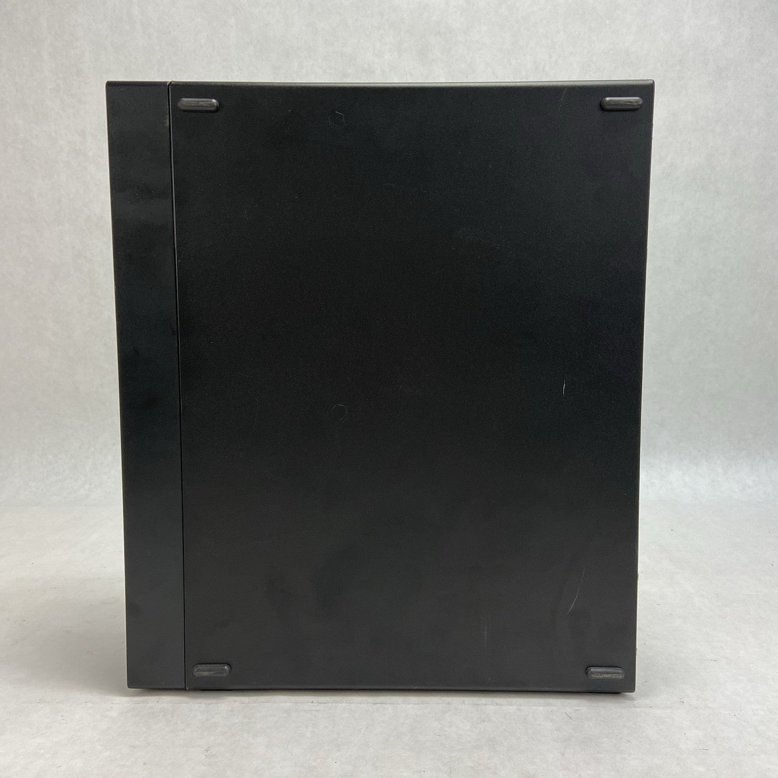 Lenovo ThinkStation P330 SFF Intel Core i5-8500 3GHz 8GB RAM No HDD/OS5