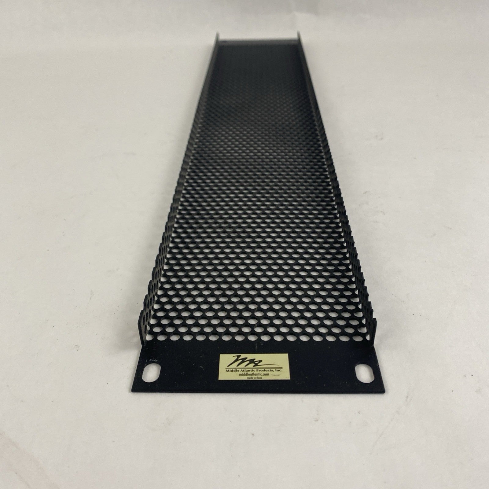 Middle Atlantic Products Vent Panels Rack Spaces 1/16" 19" Holes Lot of 35