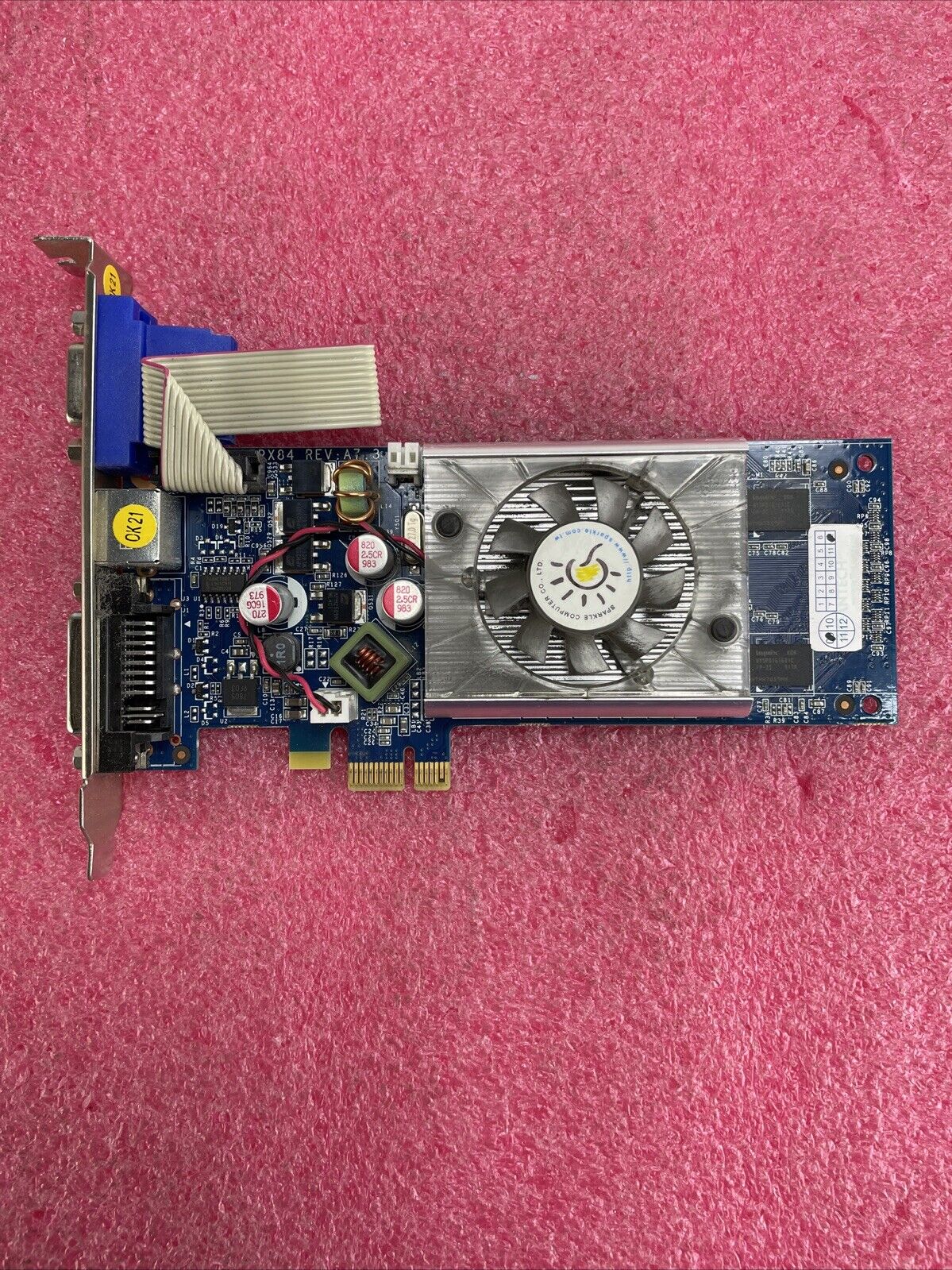 Nvidia GeForce 8400GS 512MB SFPX84 SX84GS512D2LE-HP