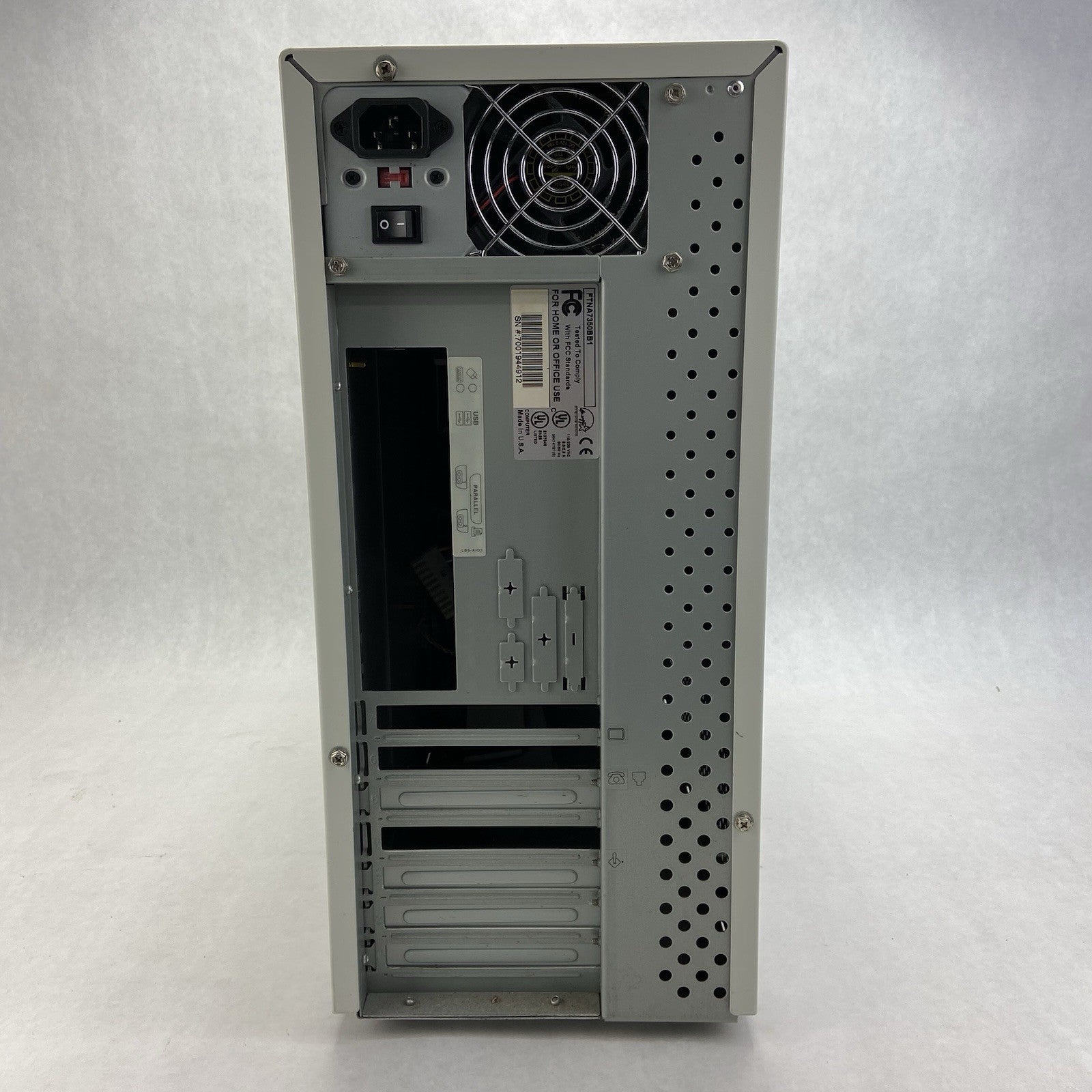 Vintage Quantex Mid Tower ATX Computer Case FSP Group FSP250-60GTW4