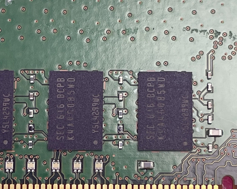 HP 8GB DDR4-2133MHZ 512MX8 CL15 ECC DIMM 797258-581